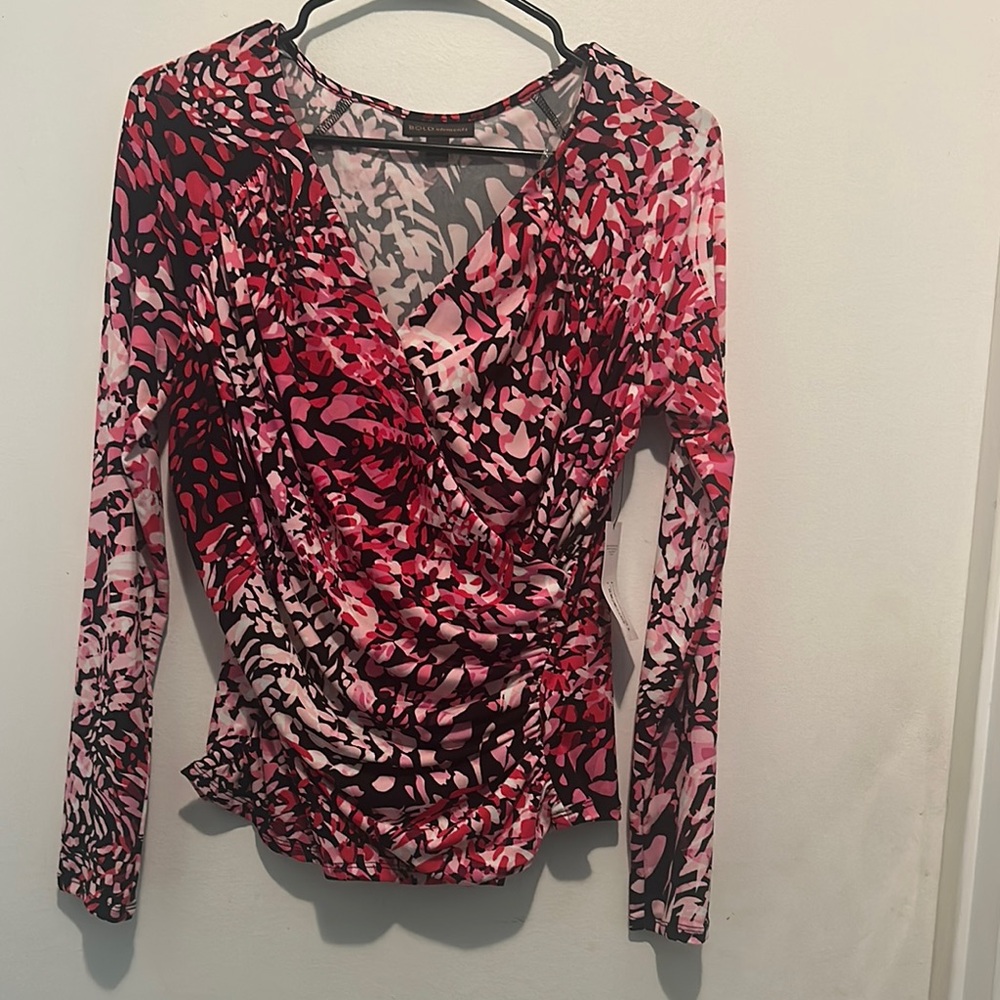 BOLD elements Black and Pink Wrap Fitted Blouse